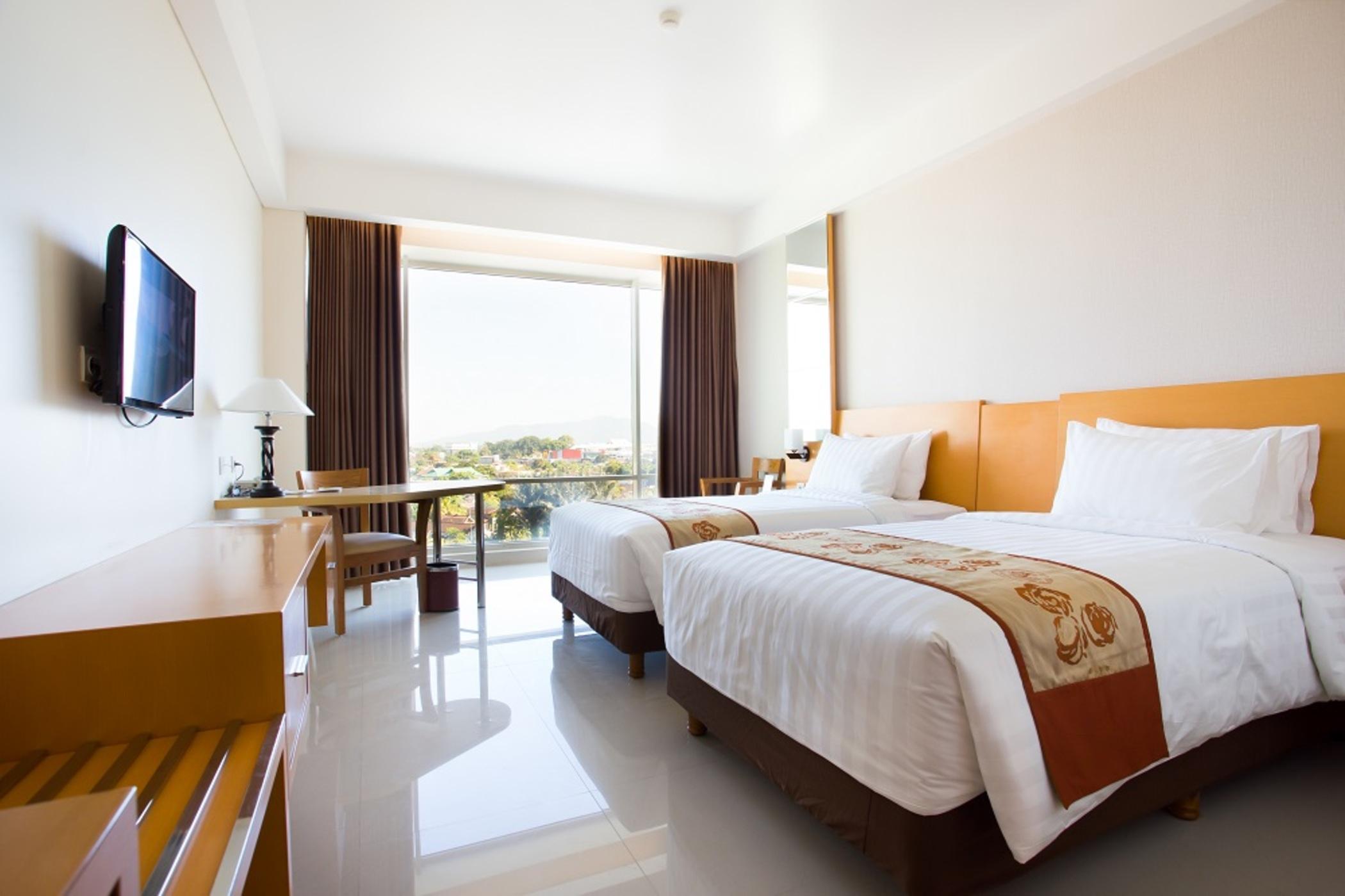 מטאראם Golden Palace Hotel Lombok מראה חיצוני תמונה