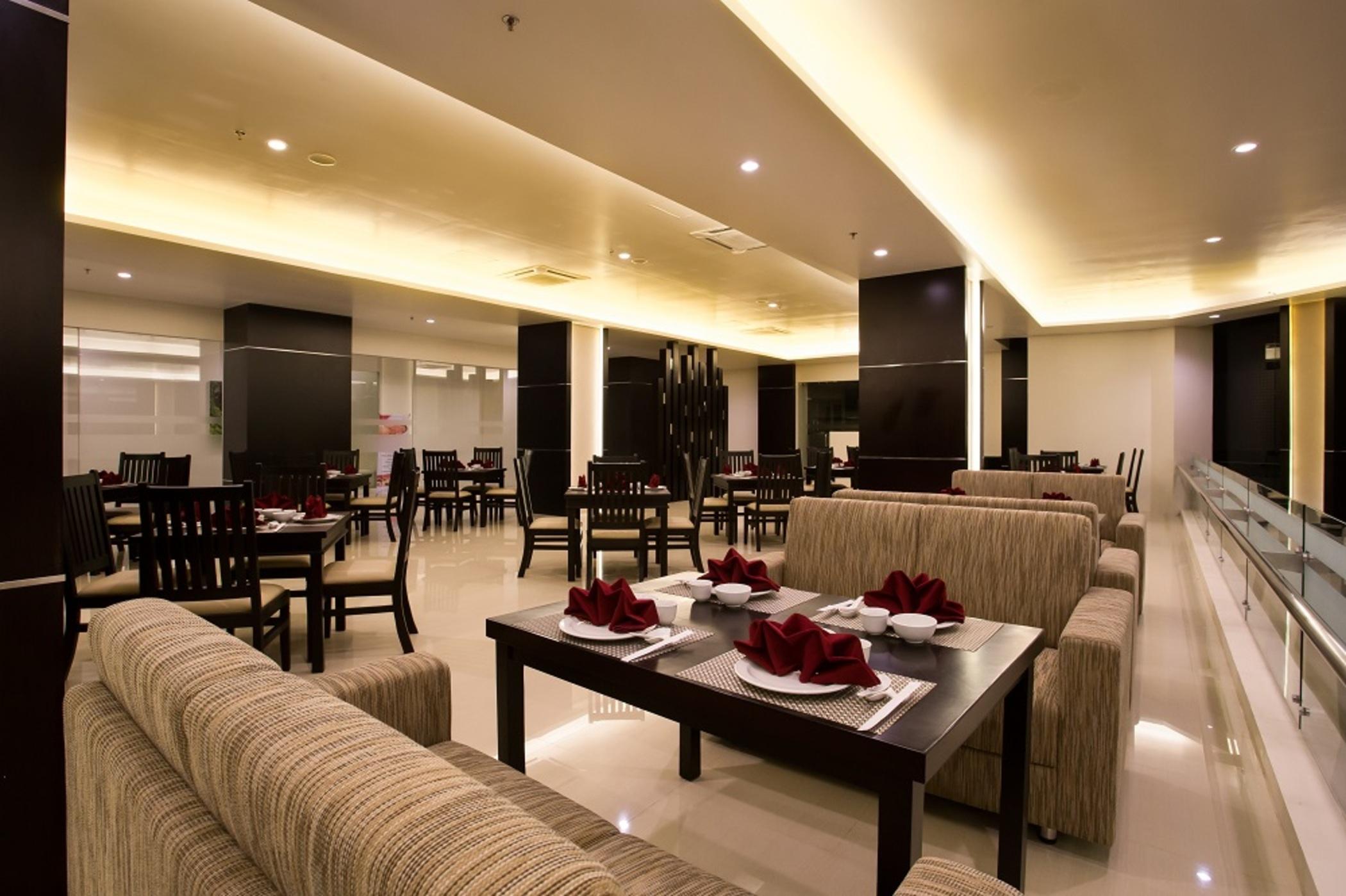 מטאראם Golden Palace Hotel Lombok מראה חיצוני תמונה