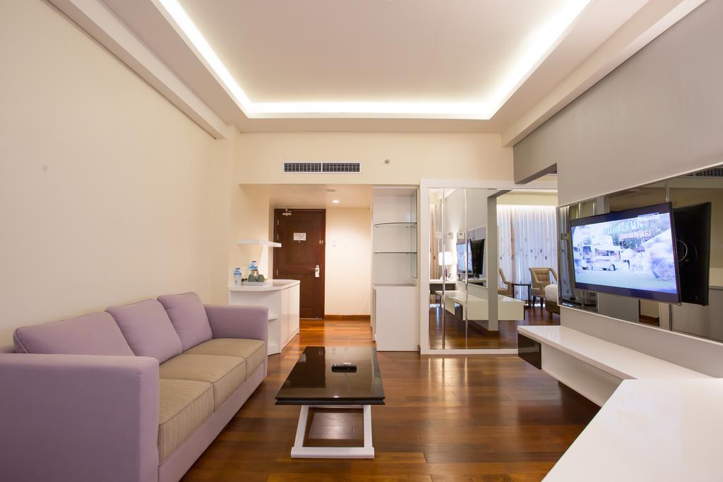 מטאראם Golden Palace Hotel Lombok חדר תמונה