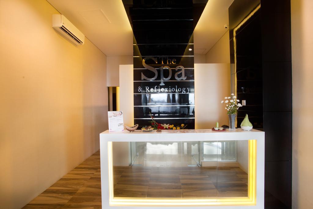 מטאראם Golden Palace Hotel Lombok מראה חיצוני תמונה