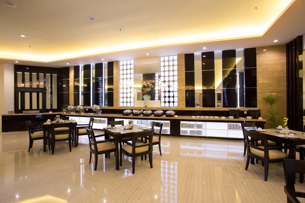 מטאראם Golden Palace Hotel Lombok מראה חיצוני תמונה