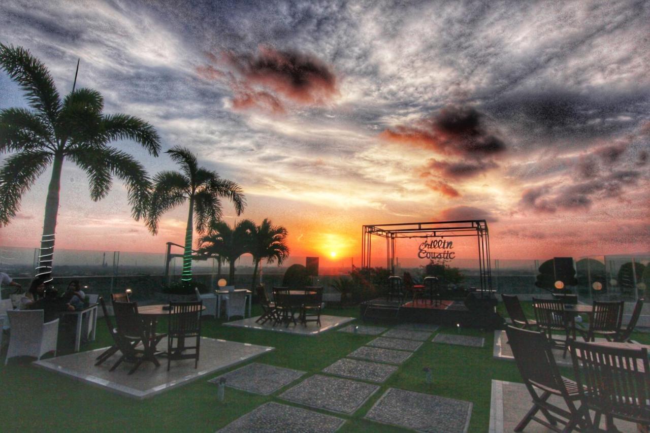 מטאראם Golden Palace Hotel Lombok מראה חיצוני תמונה