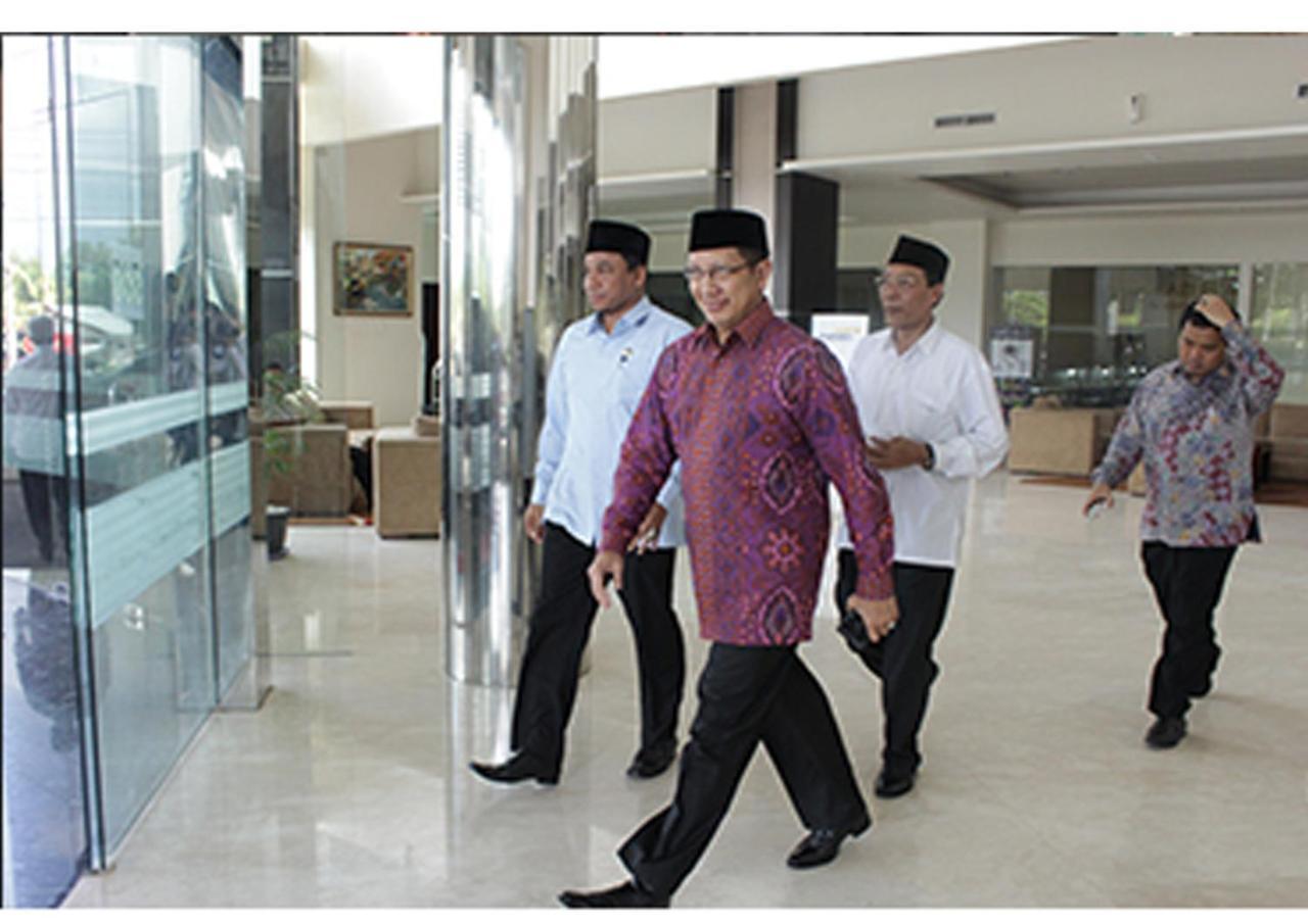 מטאראם Golden Palace Hotel Lombok מראה חיצוני תמונה